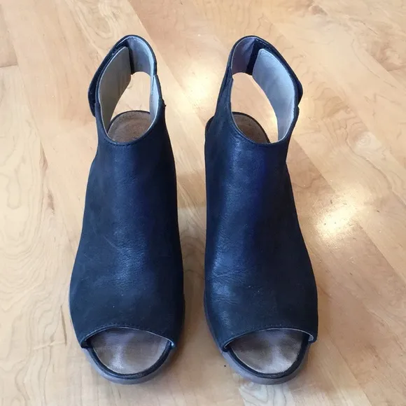 Josef Seibel, Bonnie 09 High Heel Sandals
