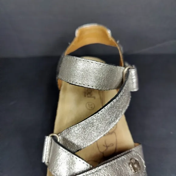 Josef Seibel Women's Natalya Platinum Glitter Strappy Flower Wedge Sandal Sz 6.5