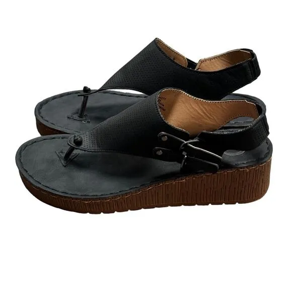 Journee Collection Womens Mckell Wedge HeelBuckle Sandals