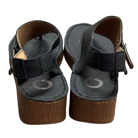 Journee Collection Womens Mckell Wedge HeelBuckle Sandals