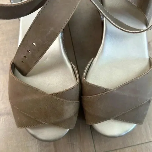 JoyFolie Expresso Odette Leather Sandals Wedge Sz 8.5