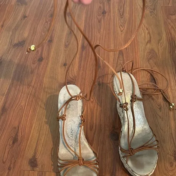Juicy Couture cork  lace wedge lace up shoes wedges size 8.5