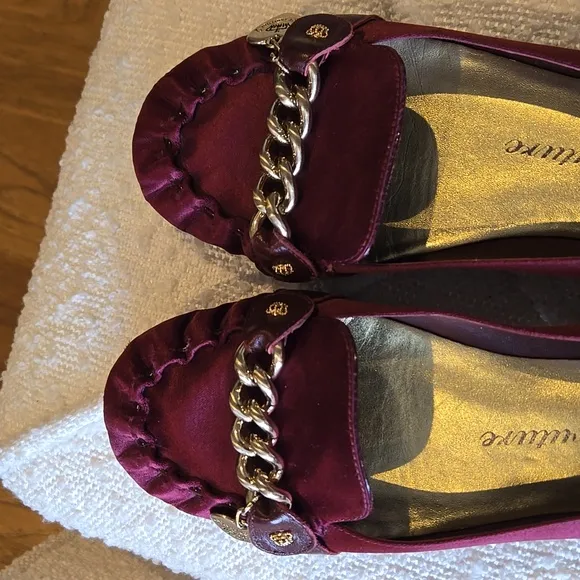 Juicy couture vintage Y2K burgundy, gold accent loafers flats shoes size 8.5
