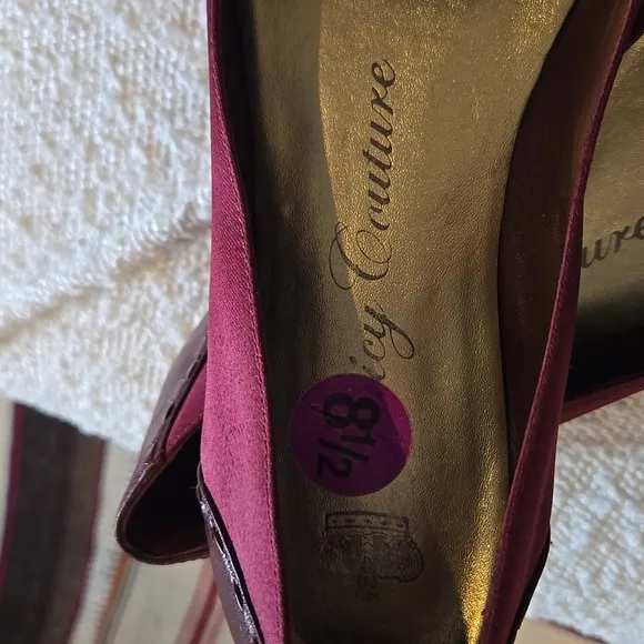 Juicy couture vintage Y2K burgundy, gold accent loafers flats shoes size 8.5