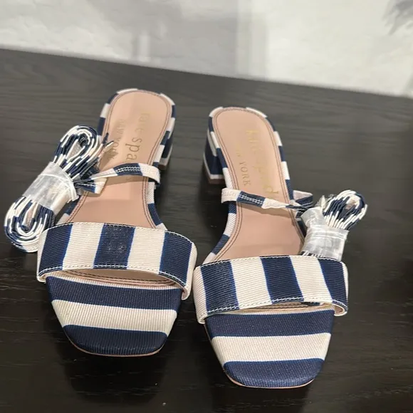 KATE SPADE Aphrodite Sandals in Awning Stripe/Outerspace Blue and White Size 8.5