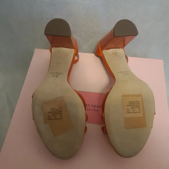 Kate Spade Flamenco Bow Patent Leather Ankle Strap Sandals in Dried Apricot Sz11