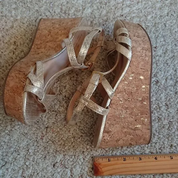 Kate Spade New York 10 GOLD METALLIC LEATHER Cork WEDGE Strappy SANDALS size 6M