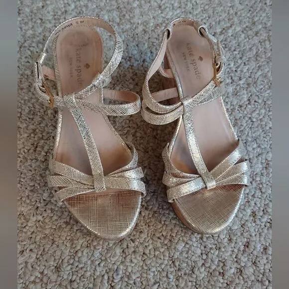 Kate Spade New York 10 GOLD METALLIC LEATHER Cork WEDGE Strappy SANDALS size 6M