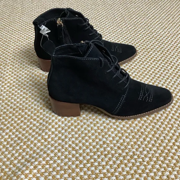 Kelsi Dagger Brooklyn boots western style.getaway size 7