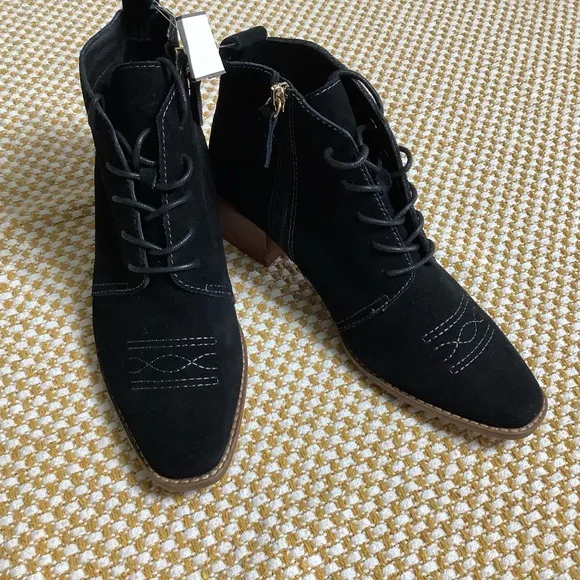 Kelsi Dagger Brooklyn boots western style.getaway size 7