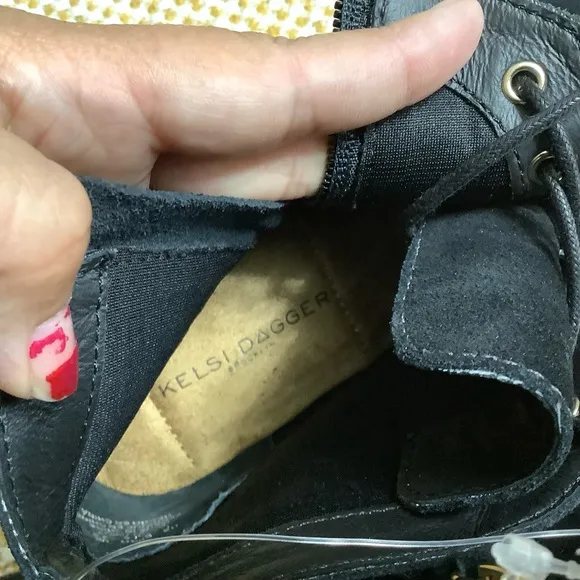 Kelsi Dagger Brooklyn getaway ankle boots size 7M