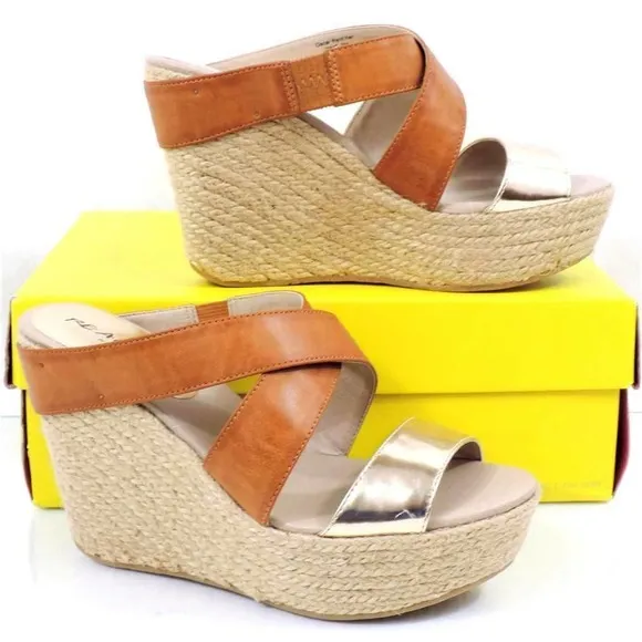 Kenneth Cole Reaction Oscar Rent Her Platform Wedge Sandals Light Gold Size 7