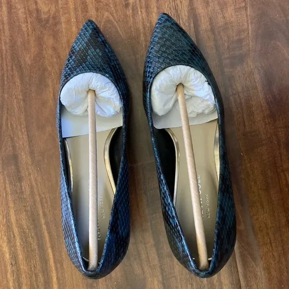 Kenneth Cole Women's Blue Pumps