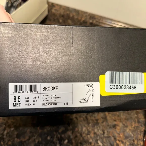 Kenneth Cole Women's Orange Heels