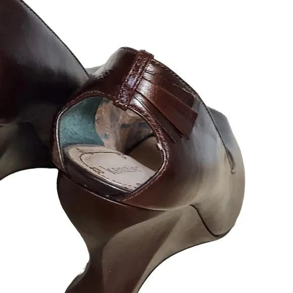 Kenzie Leather‎ Sculptured Wedge Peep Toe Heels Burgundy Brown Color Unique