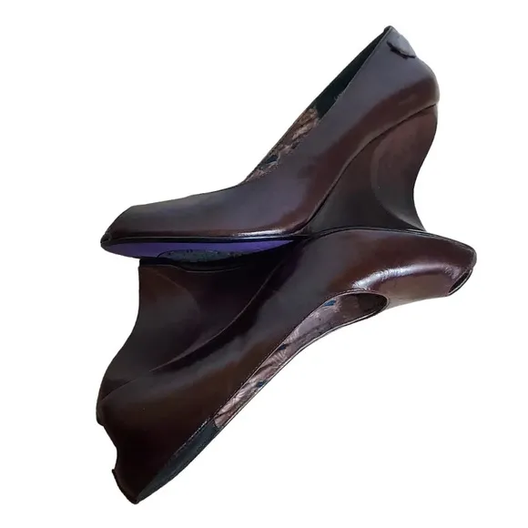 Kenzie Leather‎ Sculptured Wedge Peep Toe Heels Burgundy Brown Color Unique