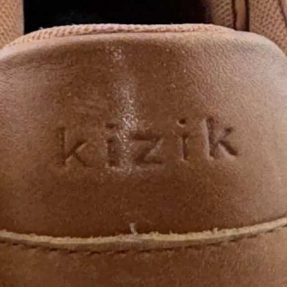 Kizik Vegas Sneakers Men’s 12 Women’s 13.5 Brown Leather Lace Up Casual Shoes