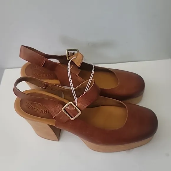 Kork-EaseVanya Brown Platform Heels