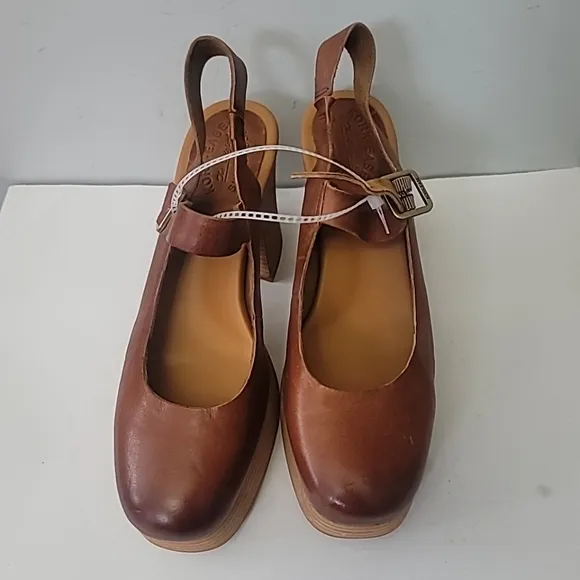 Kork-EaseVanya Brown Platform Heels