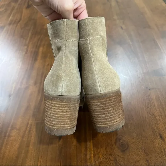 Korks By Kork-Ease Esmerelda Lugged Sole Ankle Block Heel Boots Size 9.5