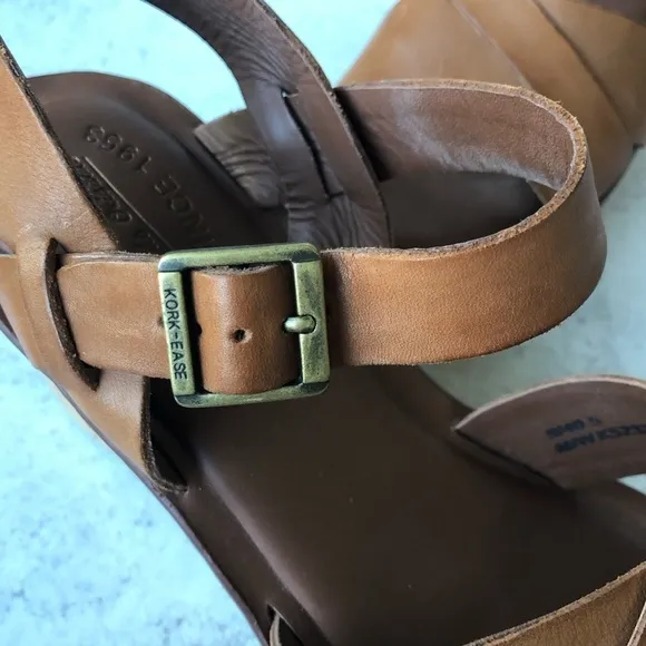 Korks By Kork-Ease Sandals Brown Leather Wedge Ankle Strap Open Toe 9