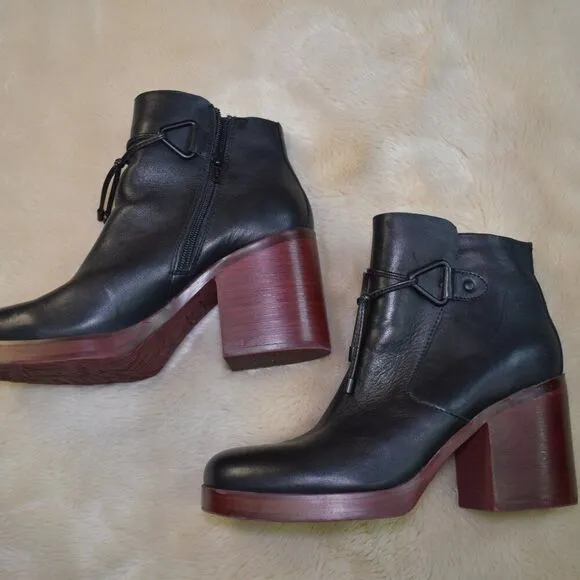 Korks Mertle Boots Womens Size 9.5 Black Leather Block Heel Platform Bootie