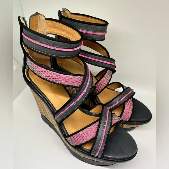L.A.M.B. By Gwen Stefani platform‎ heels size 6.5 😍