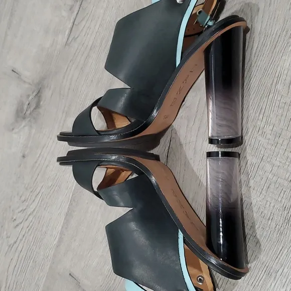 L.A.M.B Chase Sandals with Lucite Heel 5.5 in box