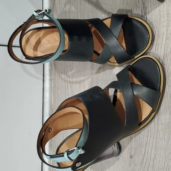 L.A.M.B Chase Sandals with Lucite Heel 5.5 in box