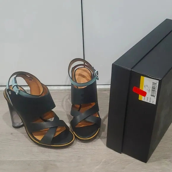L.A.M.B Chase Sandals with Lucite Heel 5.5 in box
