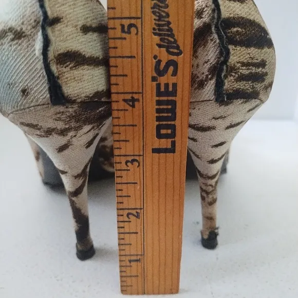 LANVIN ANIMAL PRINT PUMP'S WITH BOW