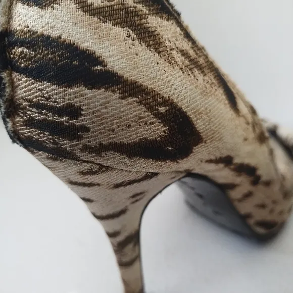 LANVIN ANIMAL PRINT PUMP'S WITH BOW