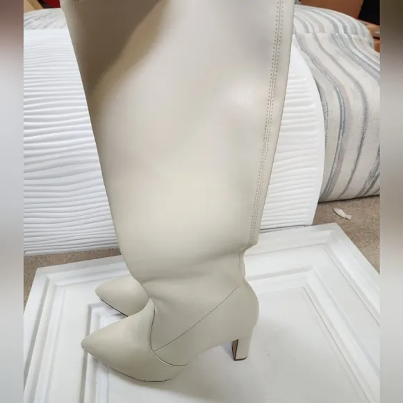 LARROUDE WOMEN CHRISSY POINTED TOE BLOCK HEEL BOOTS SIZE 8.5
