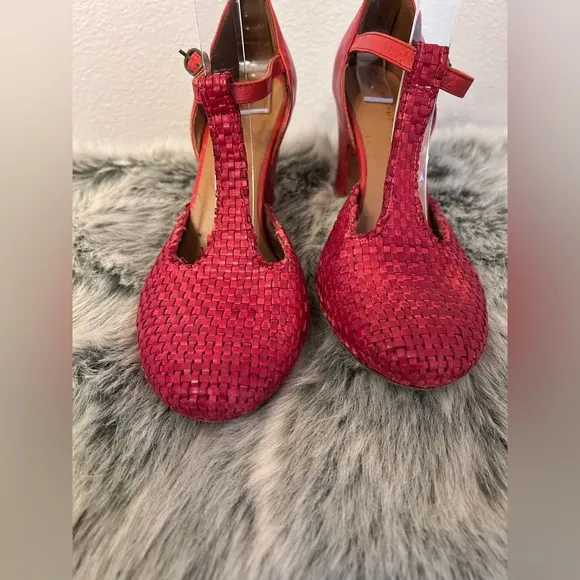 Latitude Femme made in Italy red flamenco satchel handwoven shoes