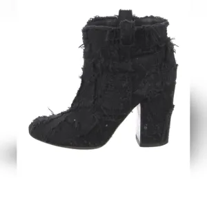 Laurence Dacade Riding Boots. Ankle. Black sz 9.5 (39.5). Block heel. Round toe