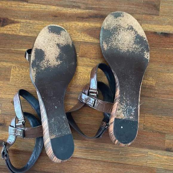 Lavin Brown Leather w‎ Metallic Brown Toe Strap wedge sandals size 42 / 11 10.5