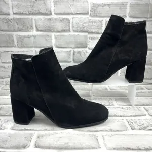 Lavorazione Artigiana Women's 9 Black Suede Made in Italy Block Heel Ankle Boots