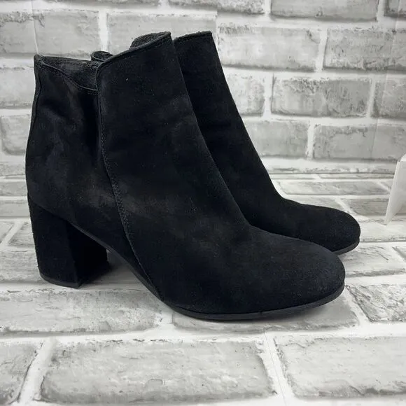 Lavorazione Artigiana Women's 9 Black Suede Made in Italy Block Heel Ankle Boots