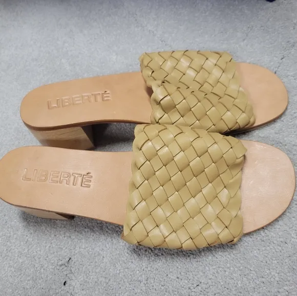 LIBERTE Santorini Woven Cream Mule Sandals 9