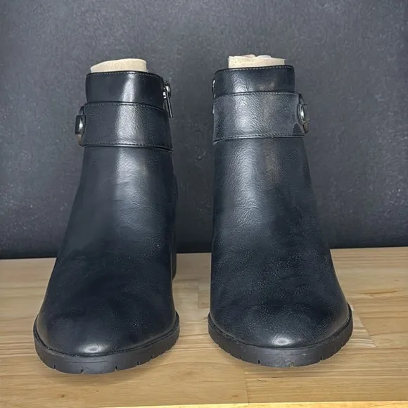Life Stride Boot Black Miranda Block Heel Faux‎ Leather in Size 9  New