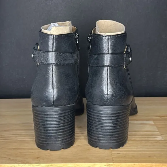 Life Stride Boot Black Miranda Block Heel Faux‎ Leather in Size 9  New