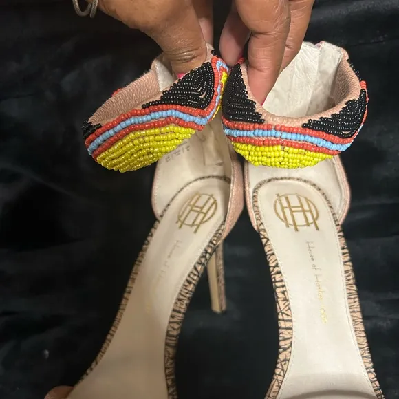 LIKE NEW Exquisitely Detailed House of Harlow Stilettos!