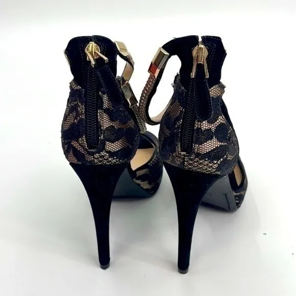 Like New in box Guess black lace and gold chain ankle strap platform shoes sz 7