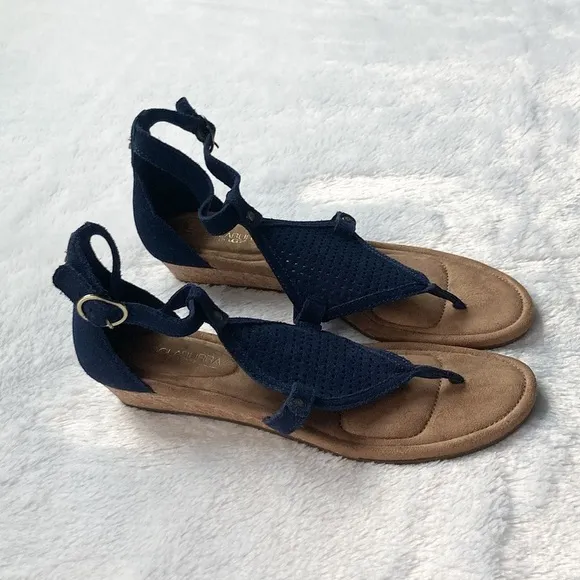 Like New Koolaburra by UGG Insignia Blue Briona Suede Wedge Sandals