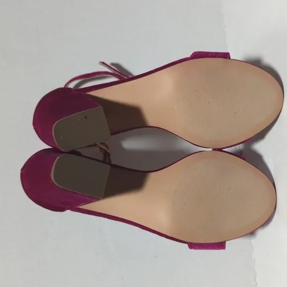 Lily Pulitzer Women's Amber Lynn Blackberry Velvet Block Heel Sandals Size 8.5