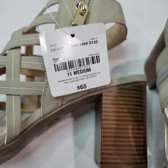 Liz Claiborne Teagan Block Heeled Sandals Size 11