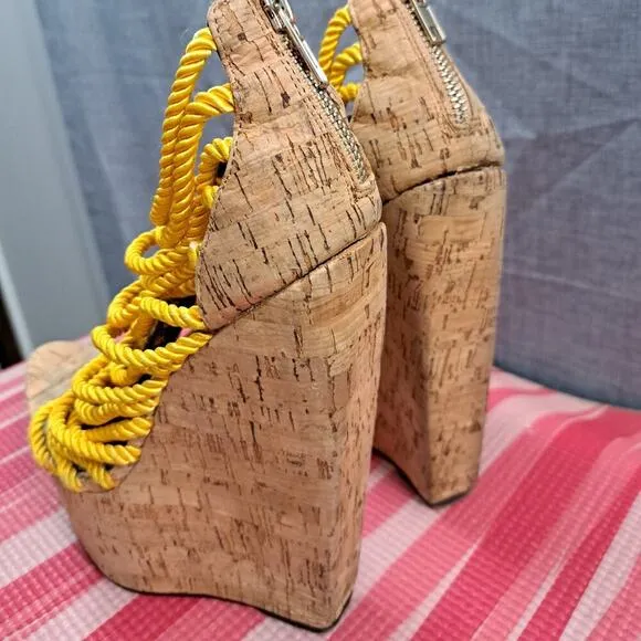 London Trash Platform Wedge Sandals Wood Women Size 5