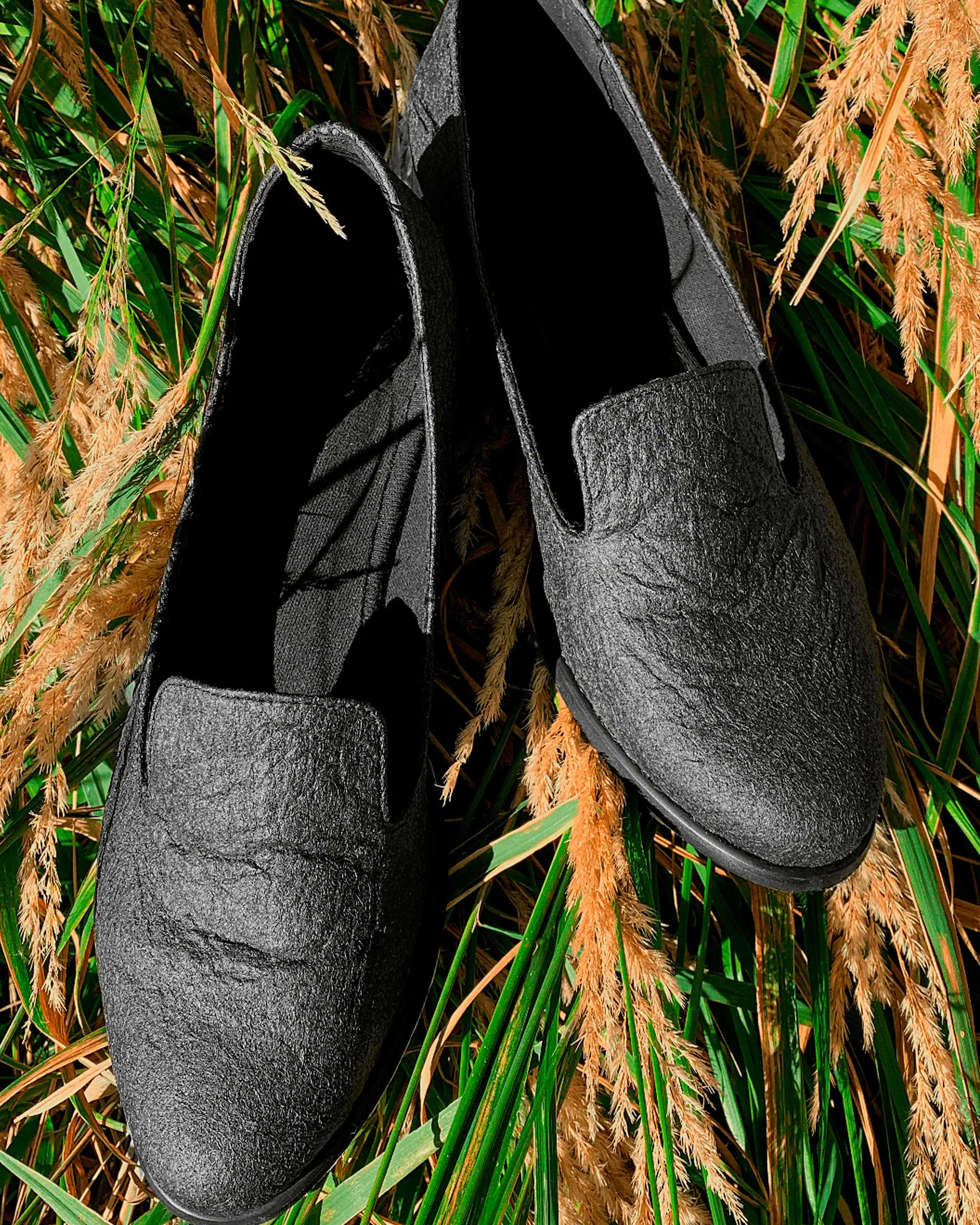 Lords Black Pina loafers of Pinatex - outlet