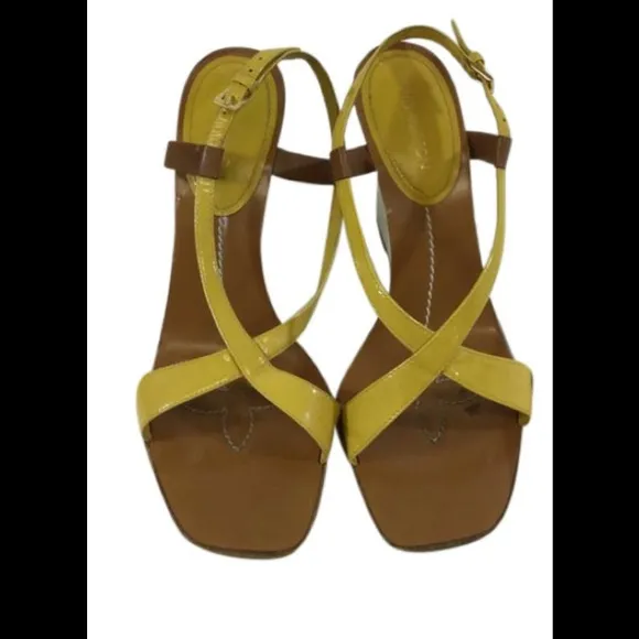 Louis Vuitton Wedge 👡 sandals Patent leather 34