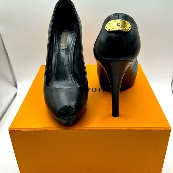 LOUIS VUITTON PATENT GOLD LOCK PLATFORM PEEP TOE PUMPS WITH BOX &amp; DUSTBAG